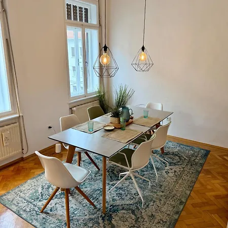 公寓 Marschall 10 Stilvoll Wohnen Mit Kleinem Balkon Im Herzen Von