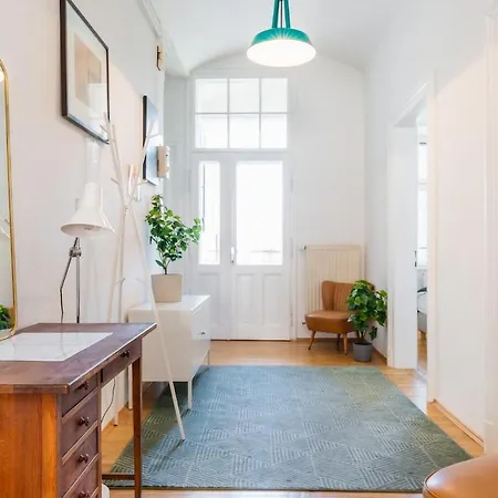 公寓 Marschall 10 Stilvoll Wohnen Mit Kleinem Balkon Im Herzen Von 格拉茨