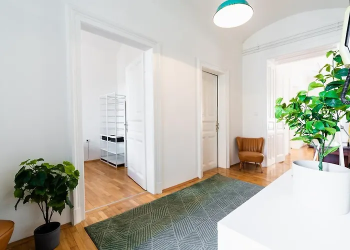 Διαμέρισμα Marschall 10 Stilvoll Wohnen Mit Kleinem Balkon Im Herzen Von