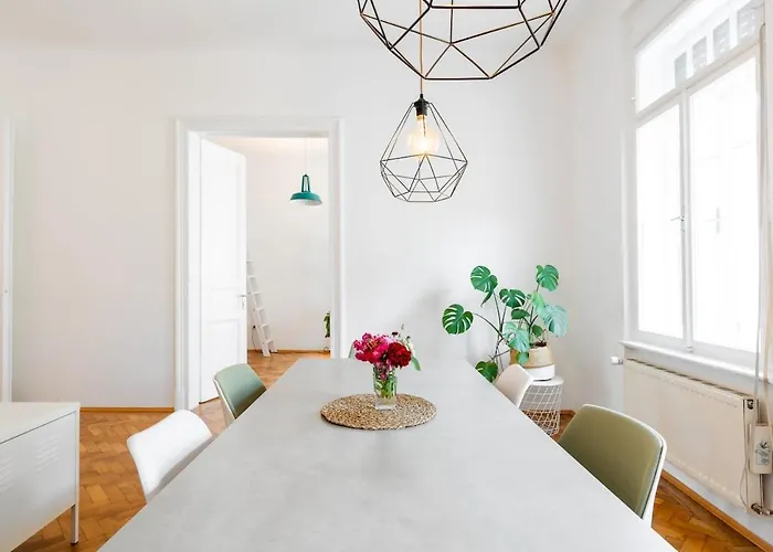 Marschall 10 Stilvoll Wohnen Mit Kleinem Balkon Im Herzen Von